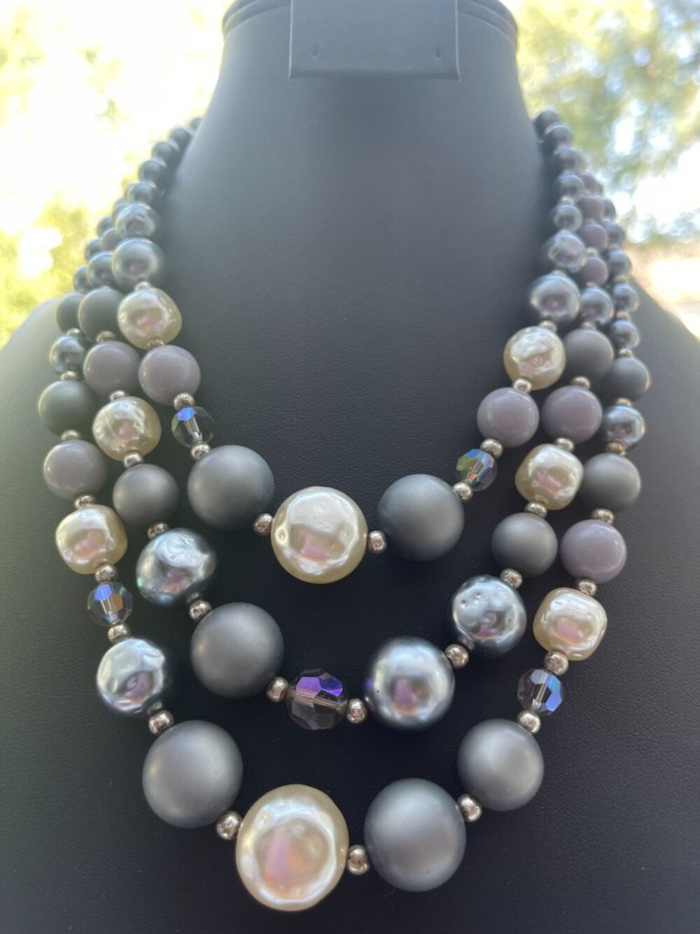 Vtg Multi-Strand Grey & Faux Pearl Large Beaded Necklace With Ornate Clasp 3 Str